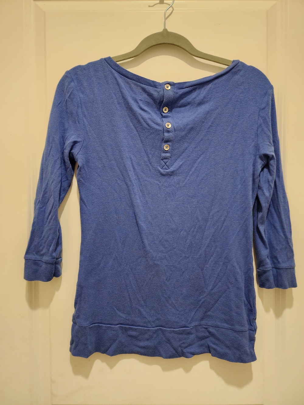 GAP Blue Button-Back Long Sleeve Top Size Small
